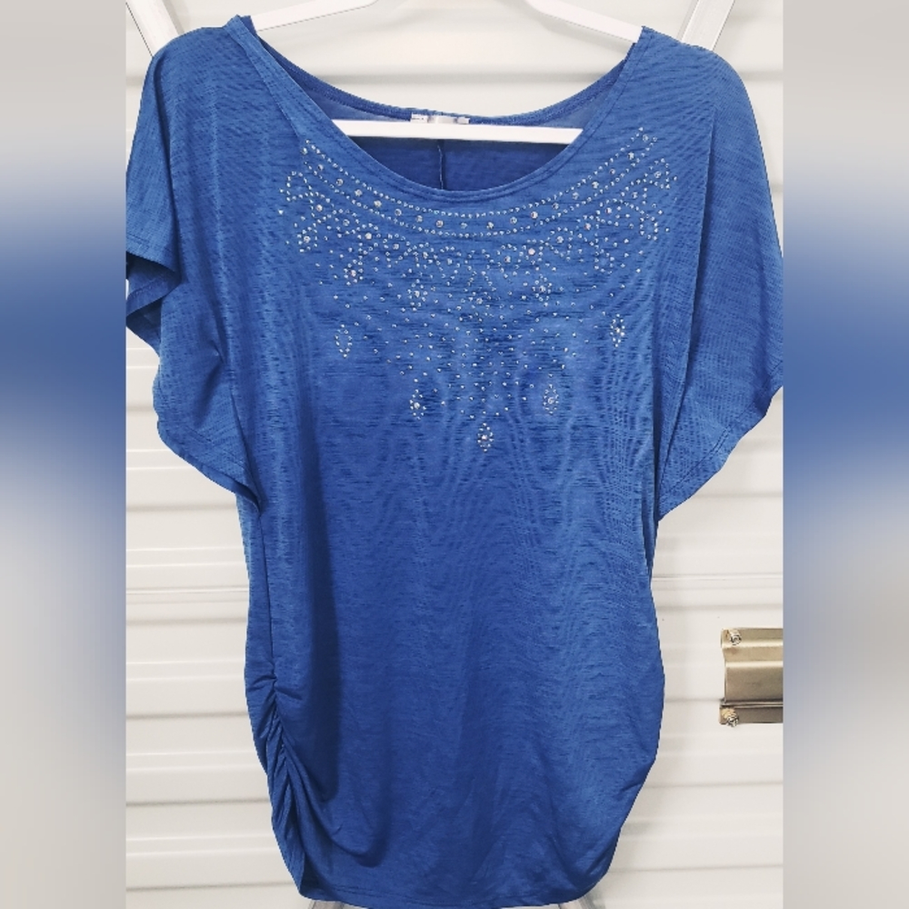 Blue loose sequined top